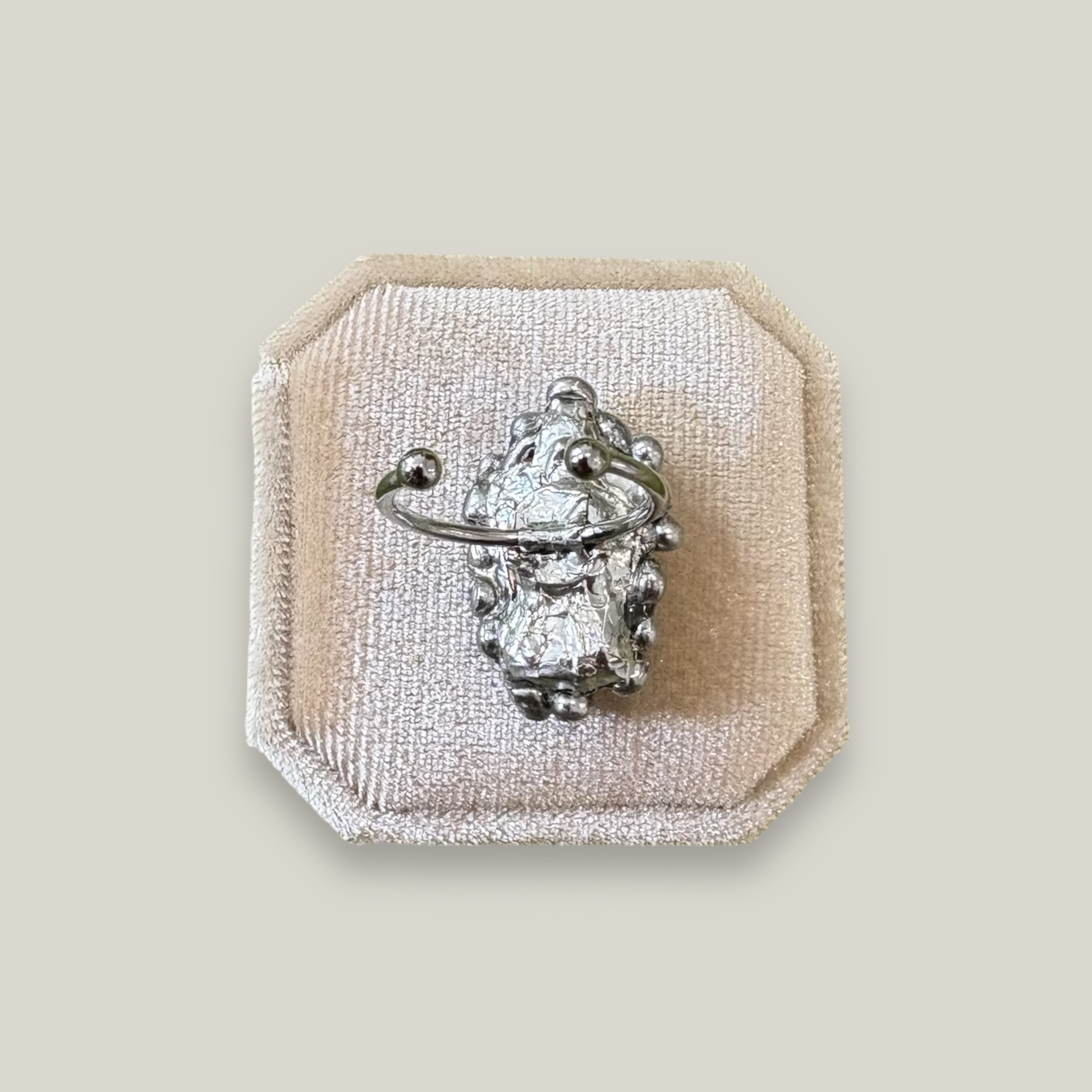 Gothic Angel Ring – Handmade Grunge Cross Ring - Image 3