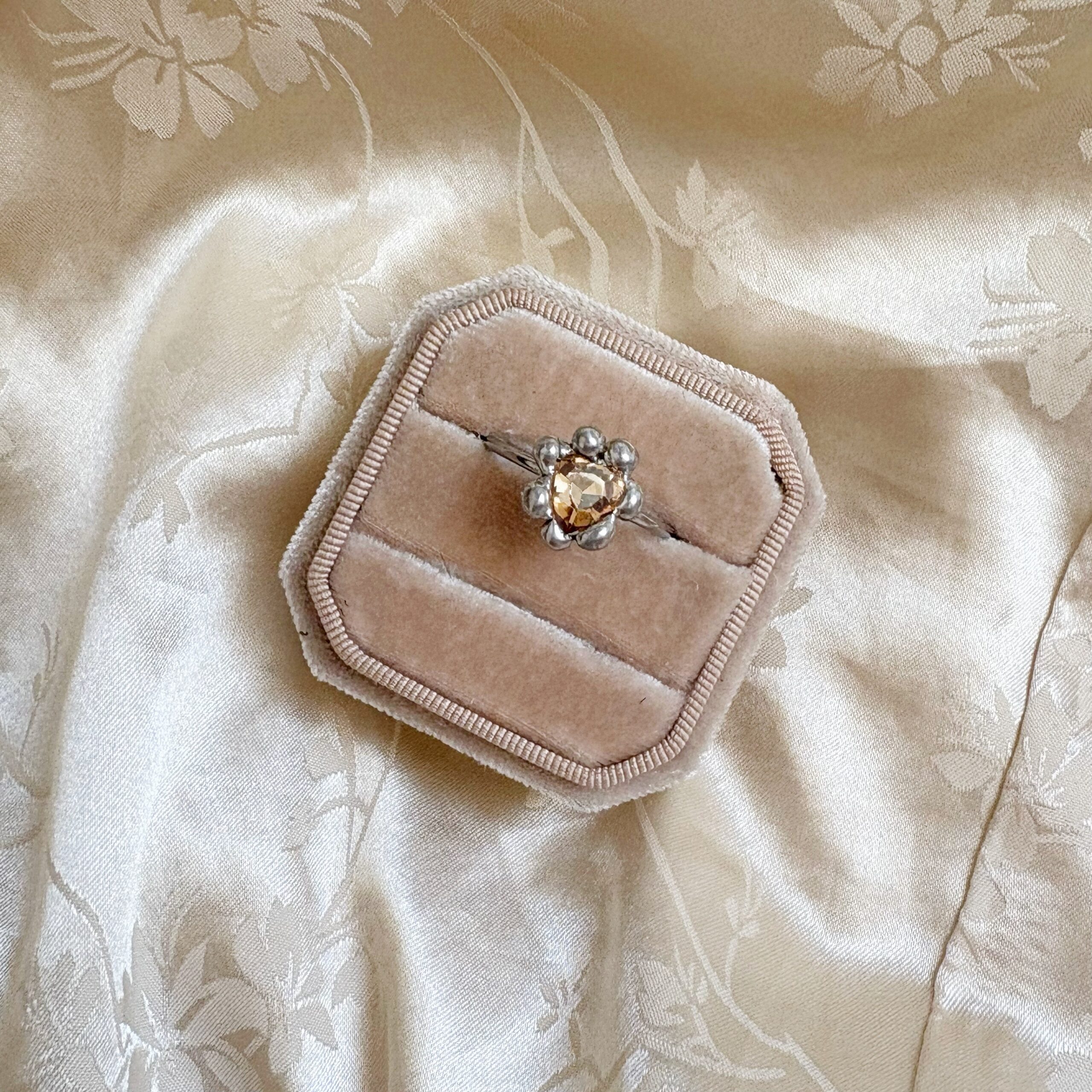 Cyber Heart Ring – Molten Metal & Champagne Gold Zircon - Image 5