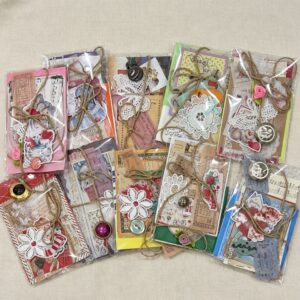 Curated Mini Collage Kit (Vintage Edition)(11-12 pcs)